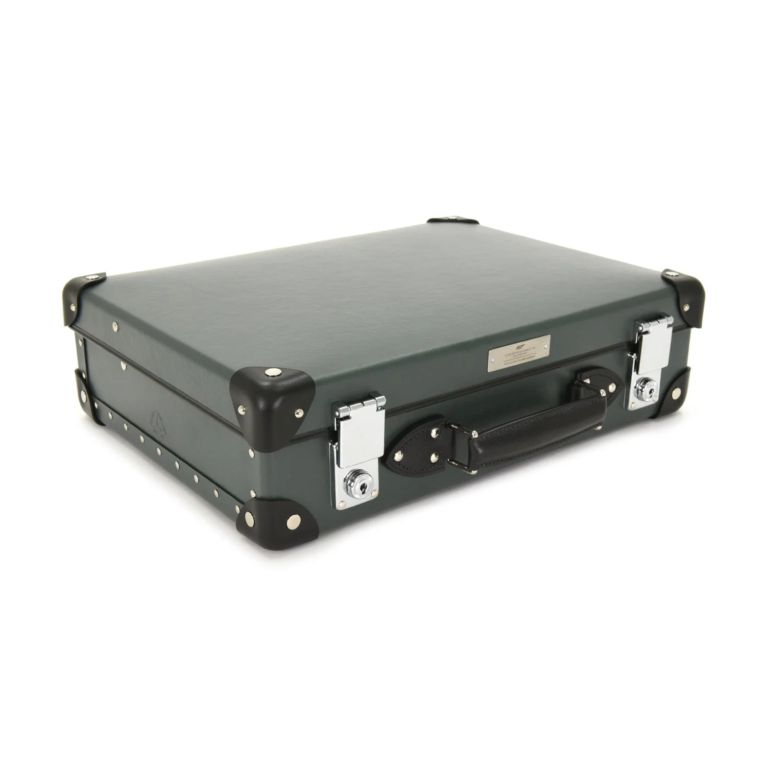 NIE JE ČAS ZOMRIEŤ Od Globe Trotter Ataché