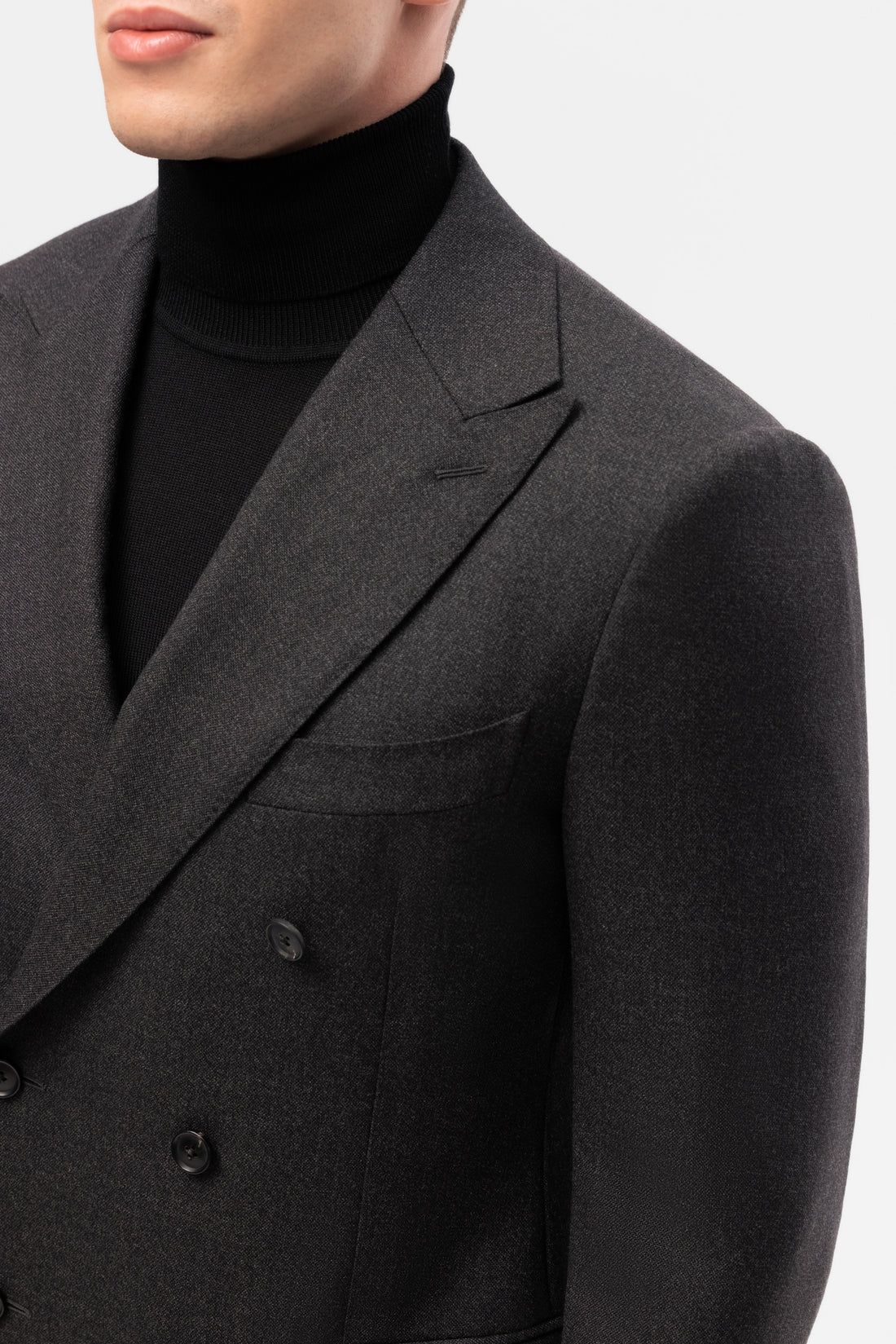 Šedý flanelový dvojpruhový oblek